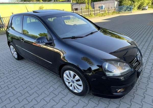 Volkswagen Golf cena 10900 przebieg: 259000, rok produkcji 2007 z Margonin małe 277